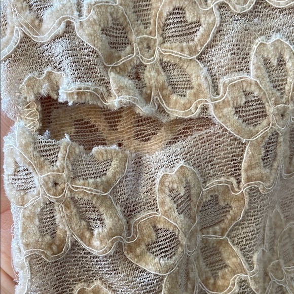 Line + Dot Crossroads Lace Top, M - Picture 9 of 9